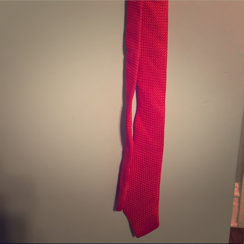 Coral Tie